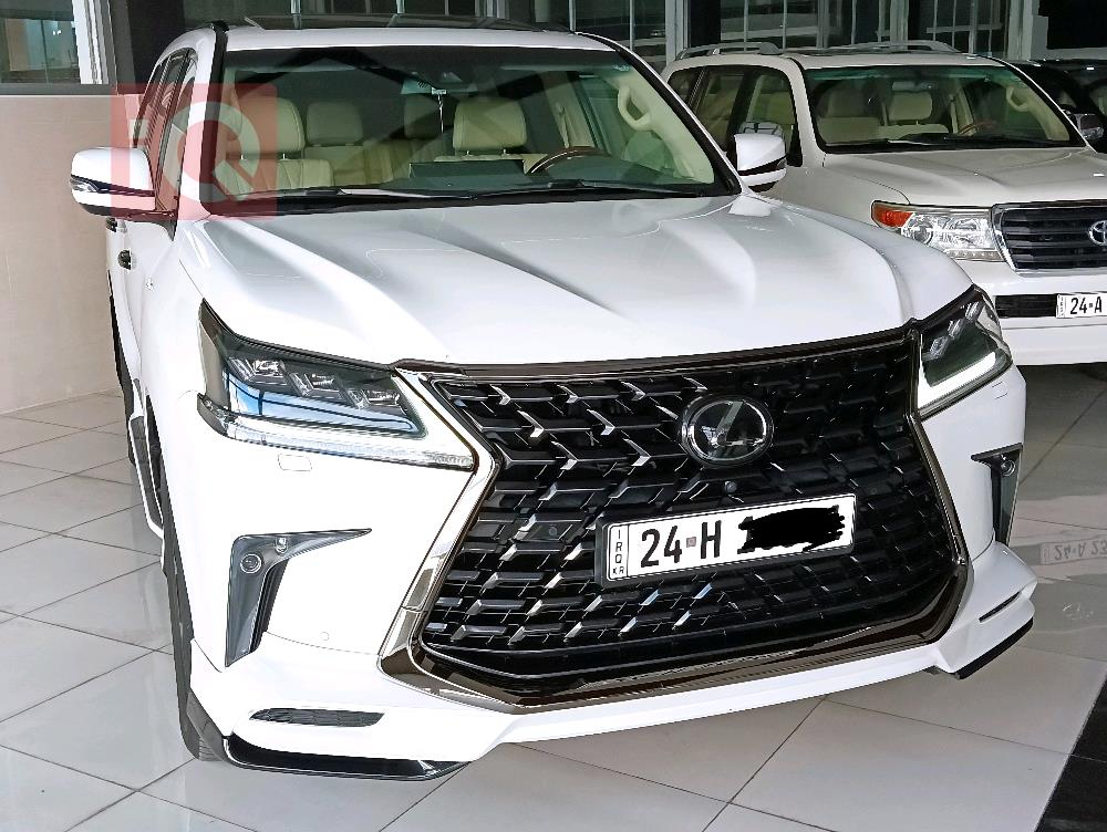 Lexus LX